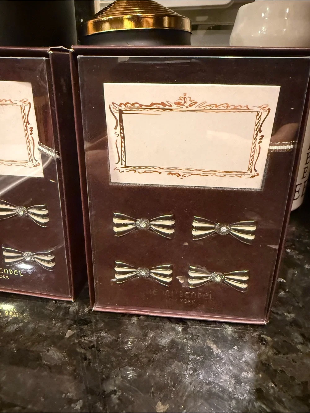Henri Bendel Place cards with Bows🎀
